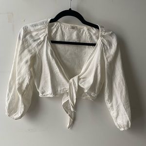 Aritzia Tenley Tie front blouse (XXS)